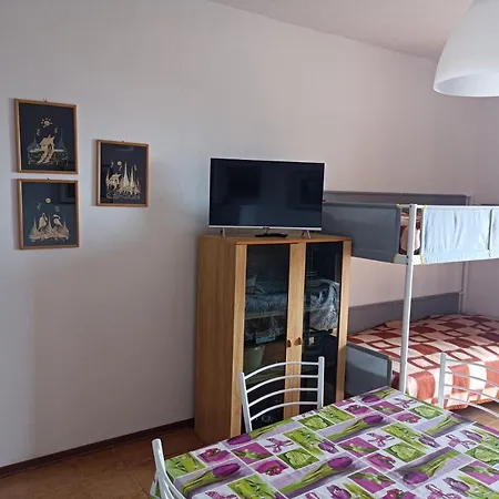 Skyscraper Apartman
